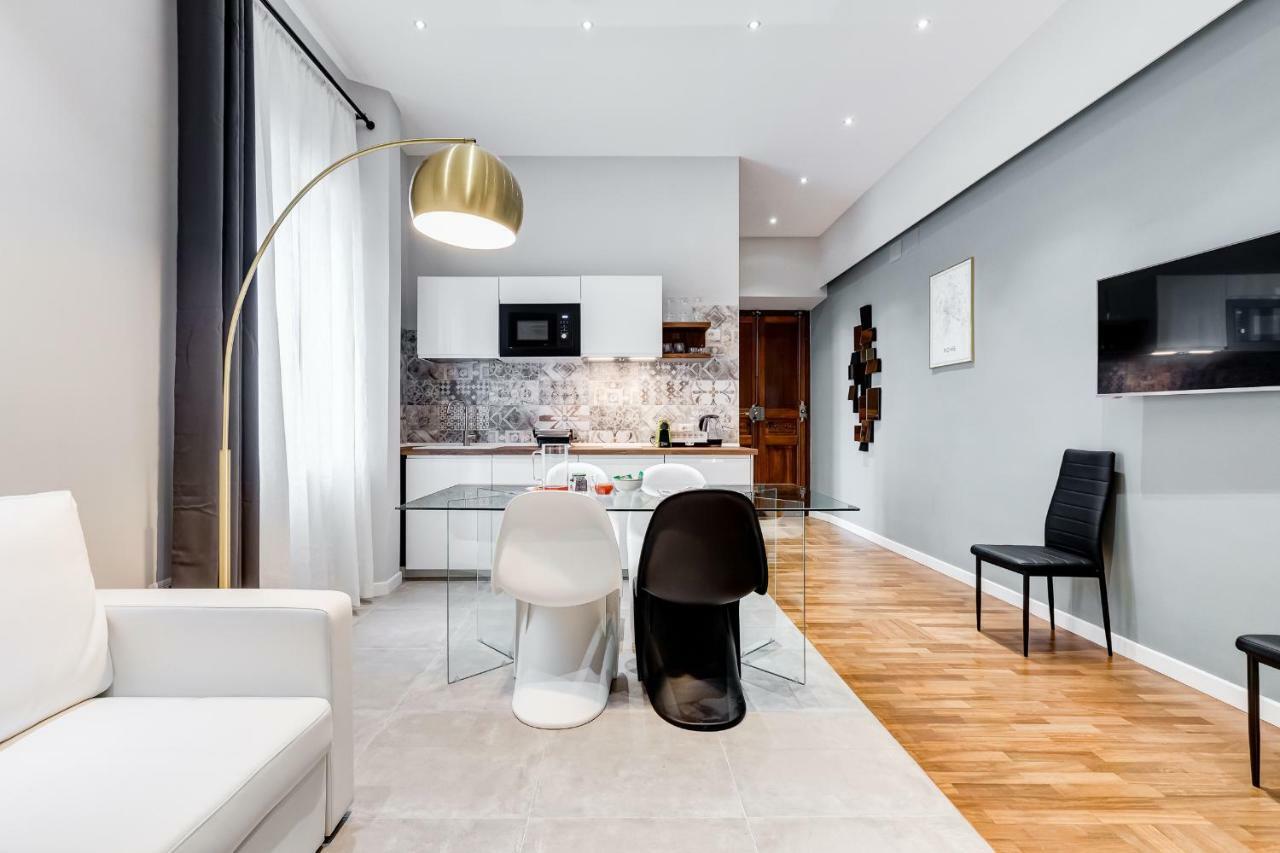 Spanish Steps Exclusive Apartment โรม ภายนอก รูปภาพ