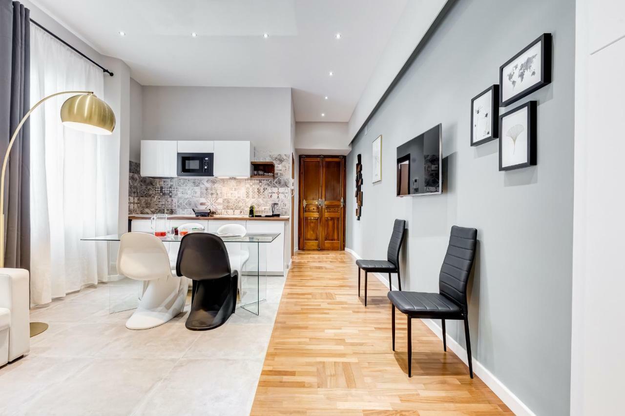 Spanish Steps Exclusive Apartment โรม ภายนอก รูปภาพ