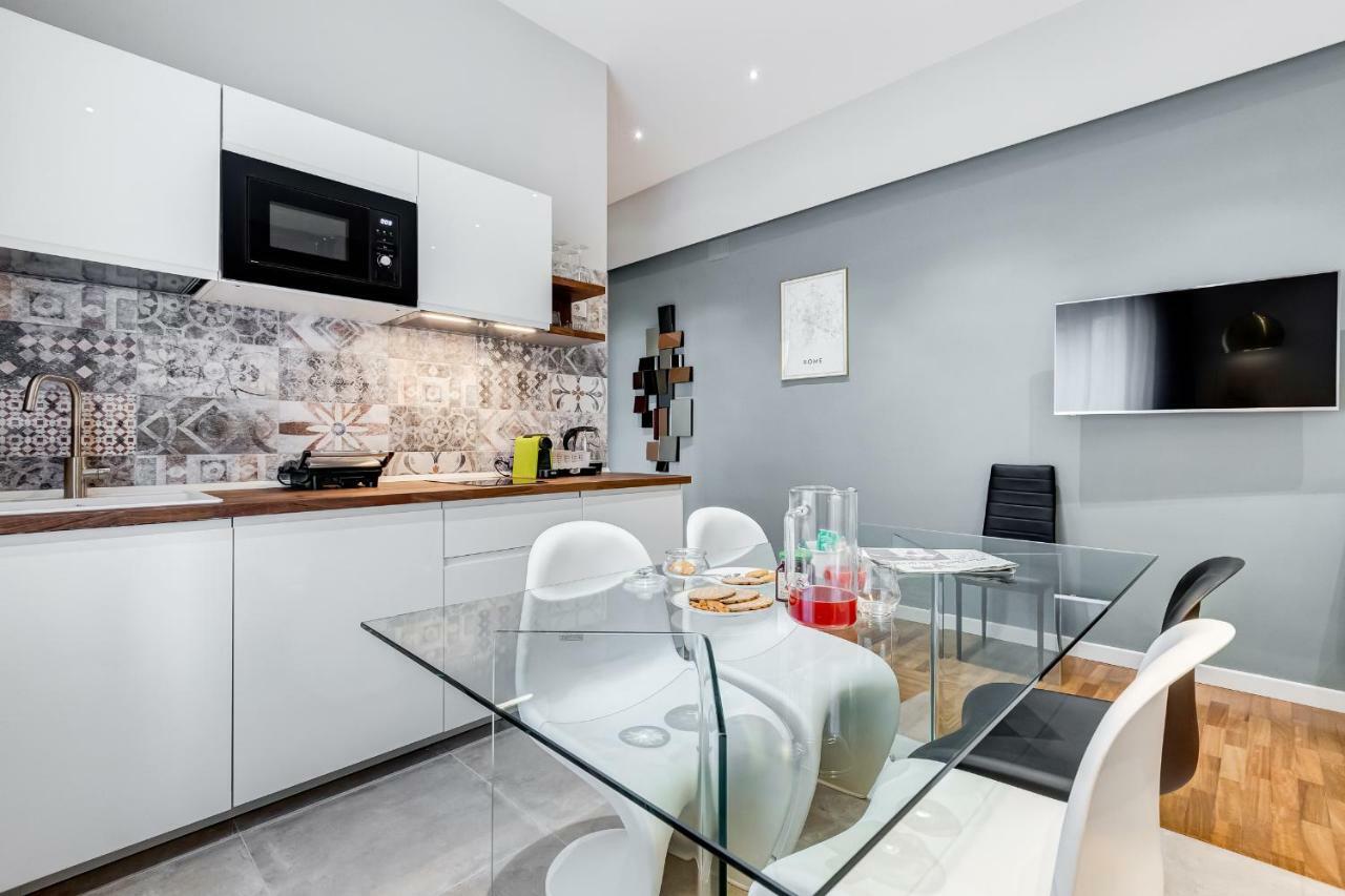 Spanish Steps Exclusive Apartment โรม ภายนอก รูปภาพ